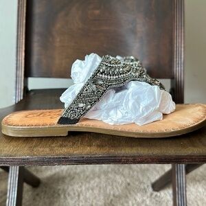 Naughty Monkey jeweled Sandal - Women's Shoes in Silver | Buckle size 6.5 GUC
